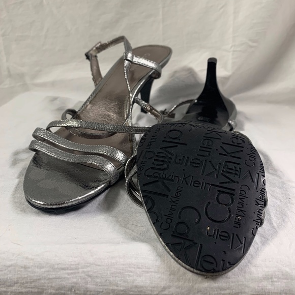 Calvin Klein strappy sandals - Picture 5 of 9